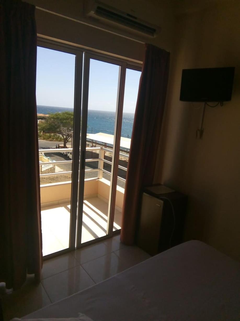 Restaurante Residencial Nova Cidade Porto Novo  Luaran gambar