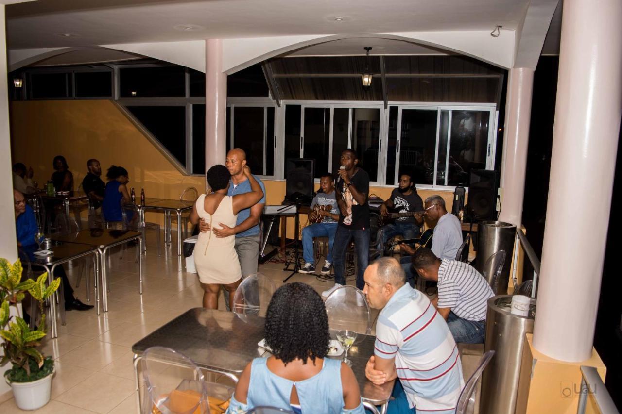 Restaurante Residencial Nova Cidade Porto Novo  Luaran gambar